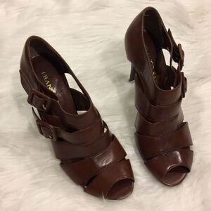 Franco Sarto Peep Toe Strappy Buckled Sandals 6M